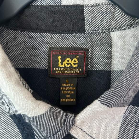 Lee Plaid Button Down Men’s Large NWOT - Picture 3 of 11